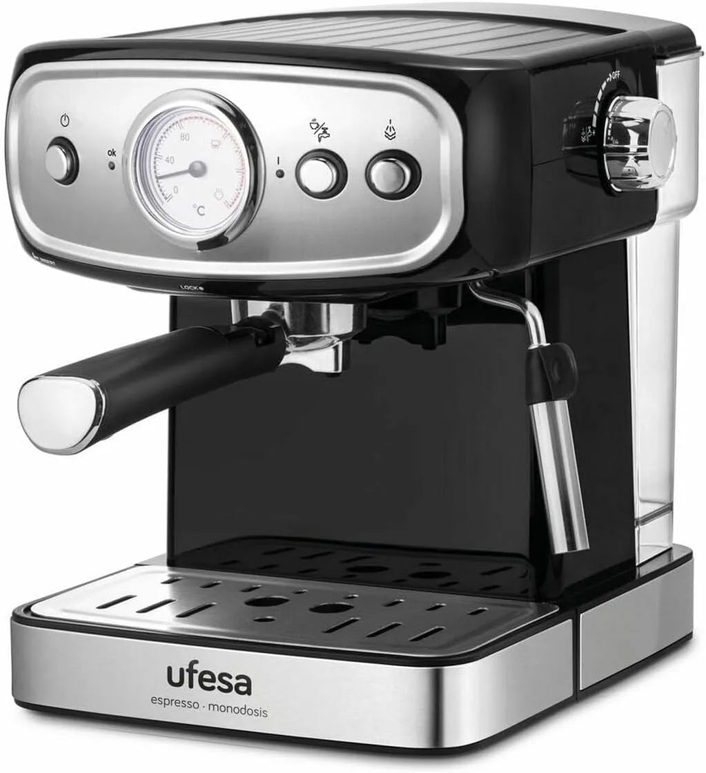 Modèle Brescia Machine à expresso et Cappuccino CE7244 Ufesa, 2 Modes: Café Moulu ou Dosettes, 20 Bars, Dépôt 1.5L, puissance 850W, Mousseur Réglable